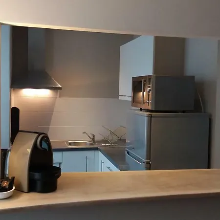 Lesneven Appart Nuitee Exterior photo
